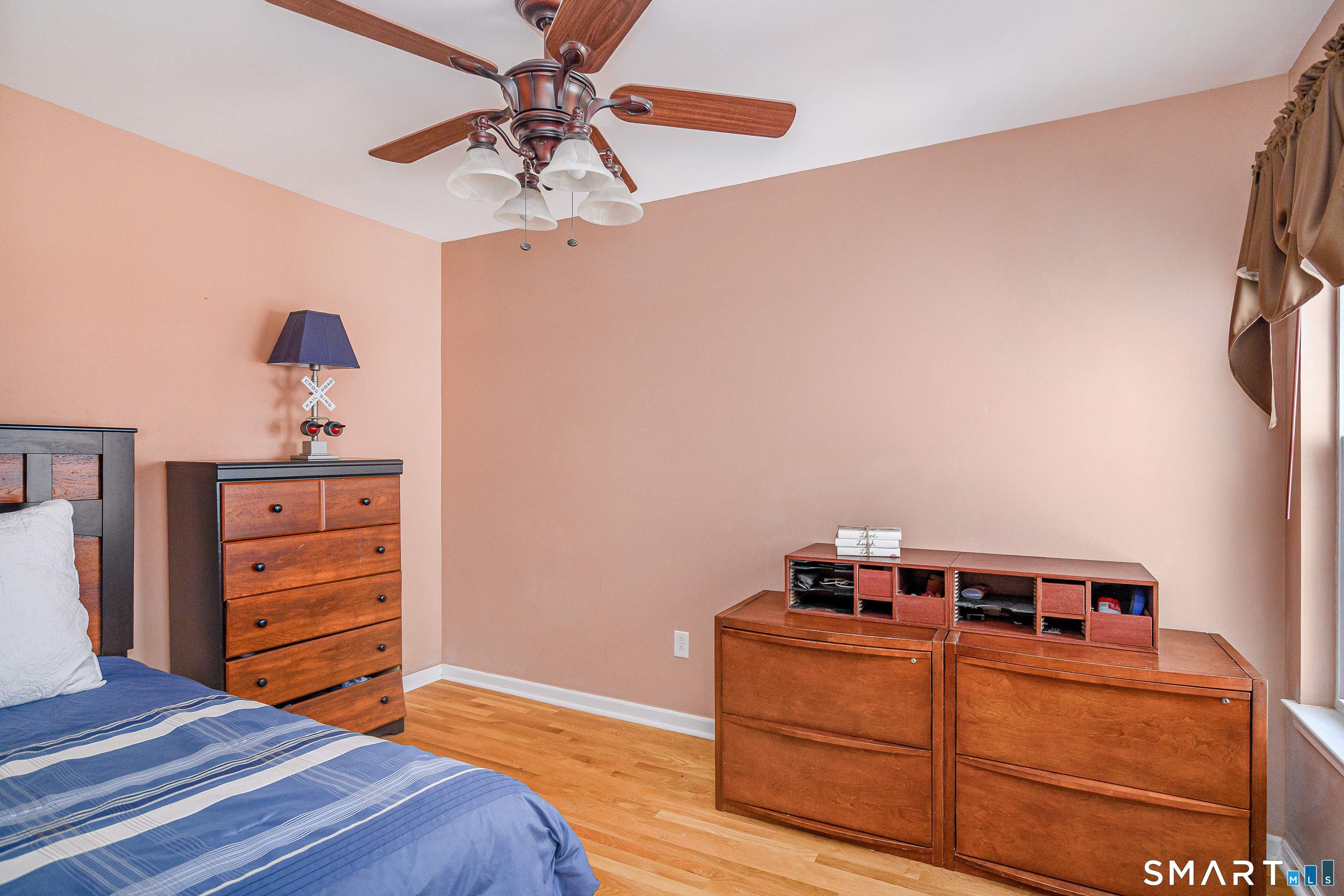 1804 Eaton Court Danbury CT 06811
