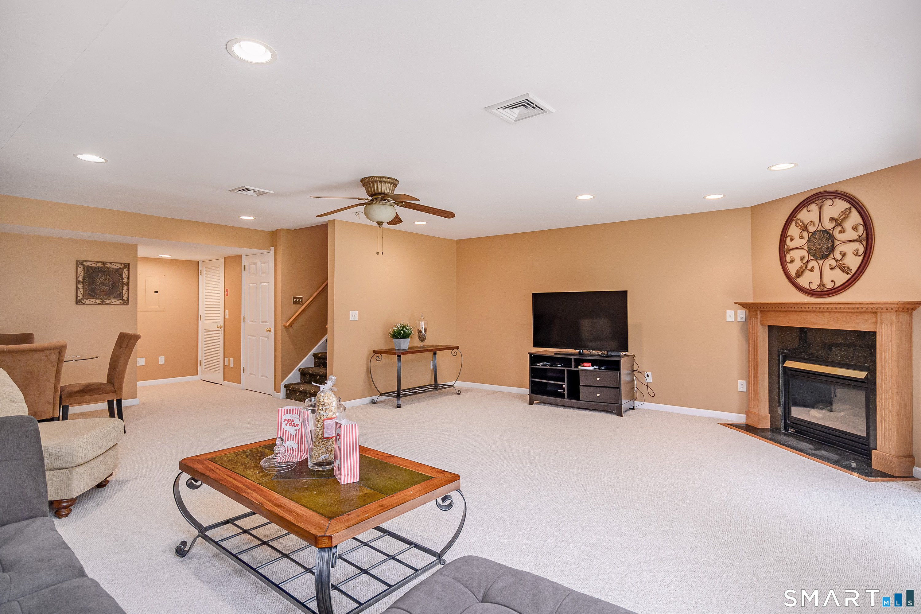1804 Eaton Court Danbury CT 06811