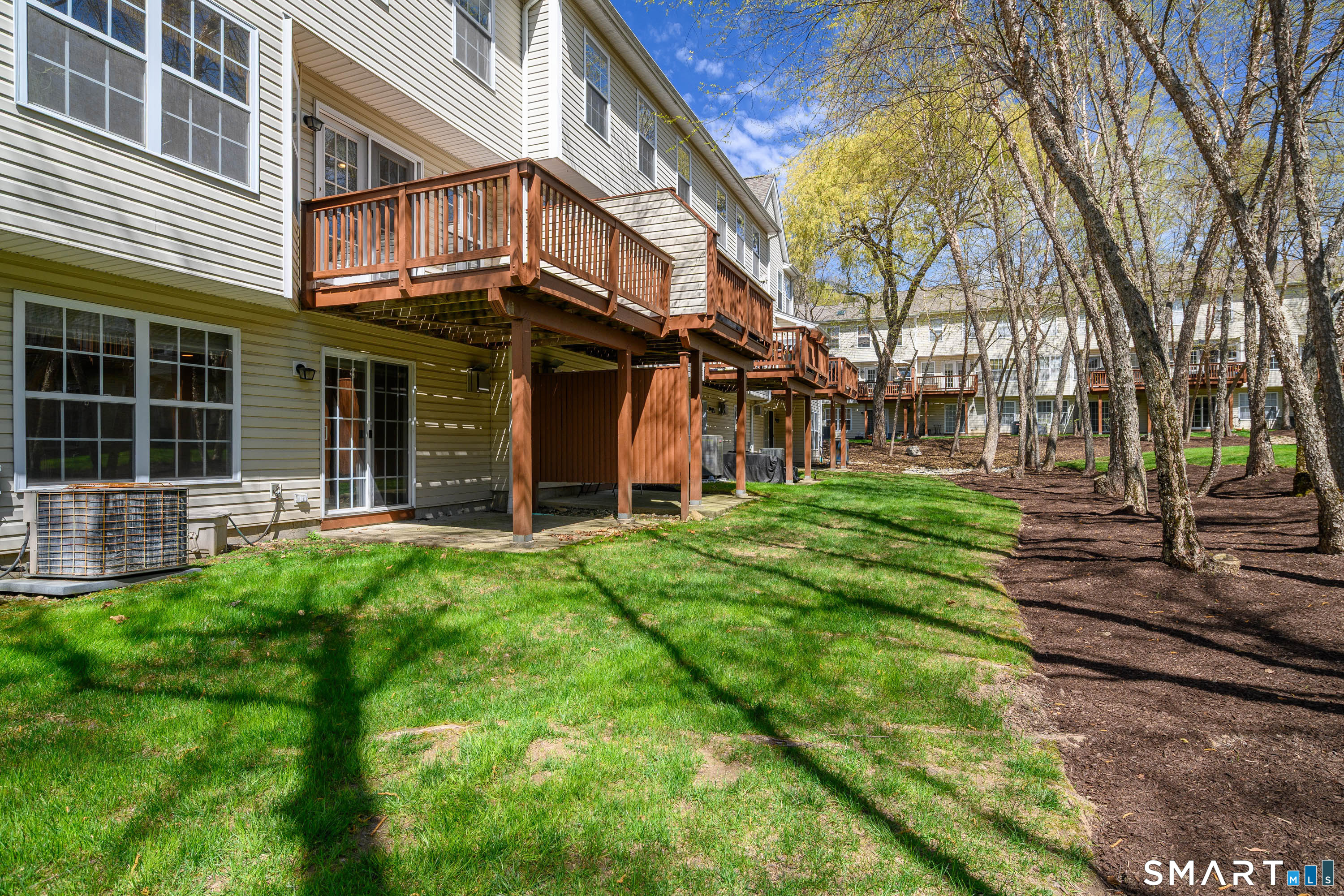 1804 Eaton Court Danbury CT 06811