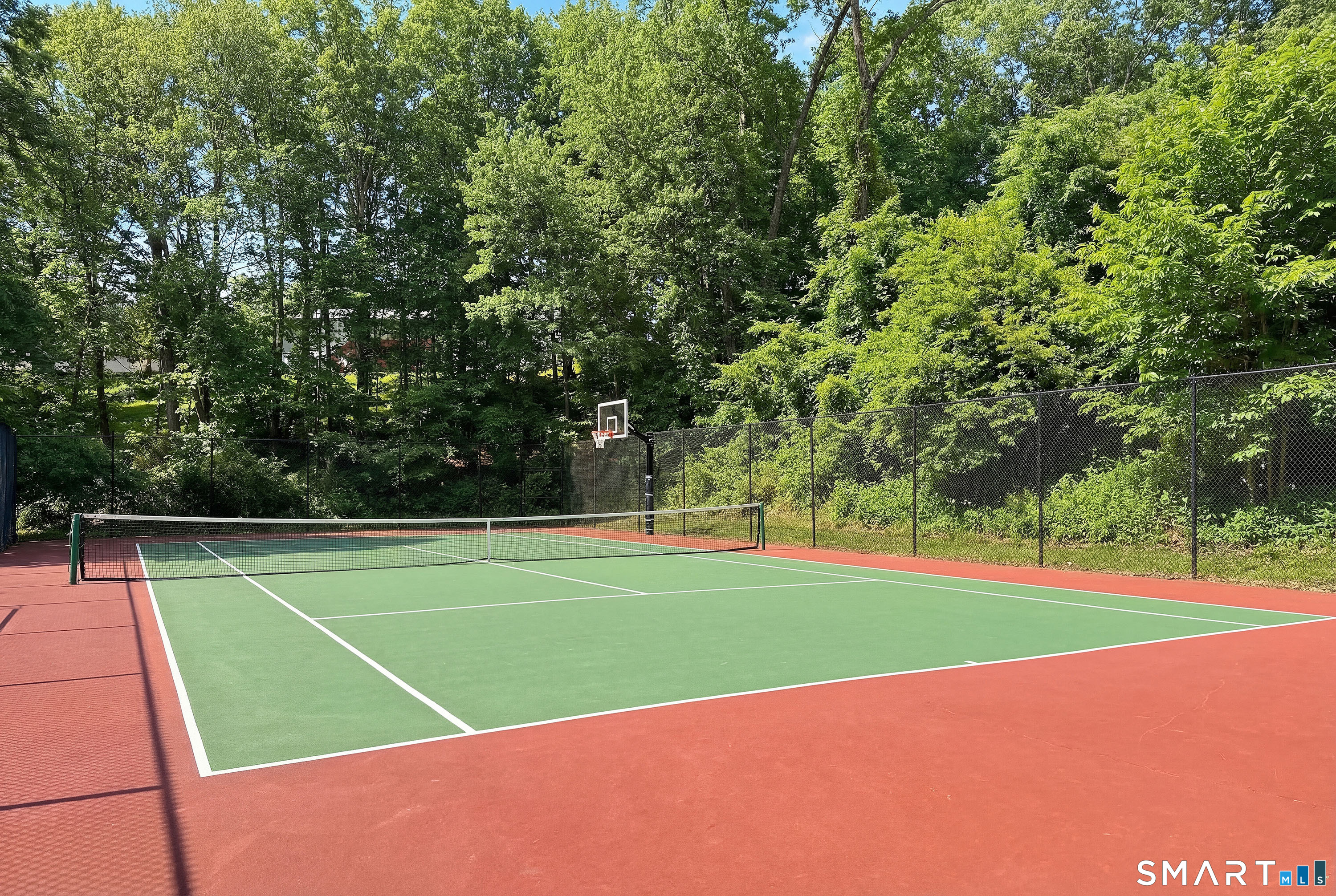 1804 Eaton Court Danbury CT 06811
