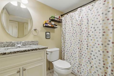 9 Brewer Street New London CT 06320