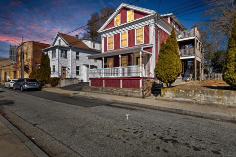 9 Brewer Street New London CT 06320