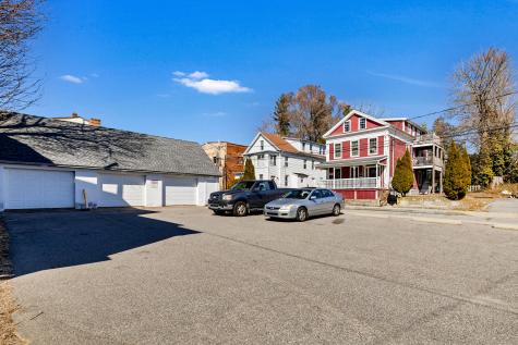 9 Brewer Street New London CT 06320