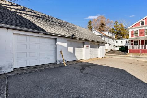 9 Brewer Street New London CT 06320