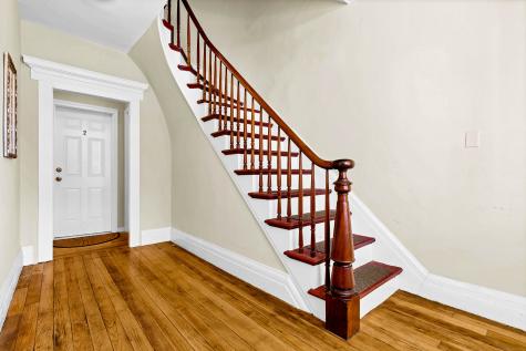 9 Brewer Street New London CT 06320