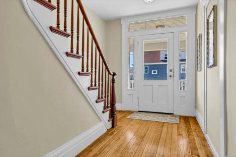 9 Brewer Street New London CT 06320