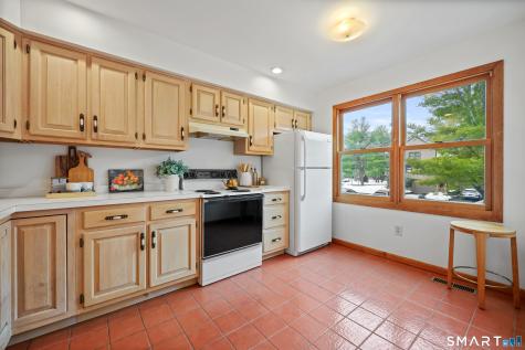 21 Rockview Circle Monroe CT 06468