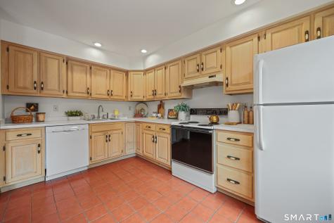 21 Rockview Circle Monroe CT 06468