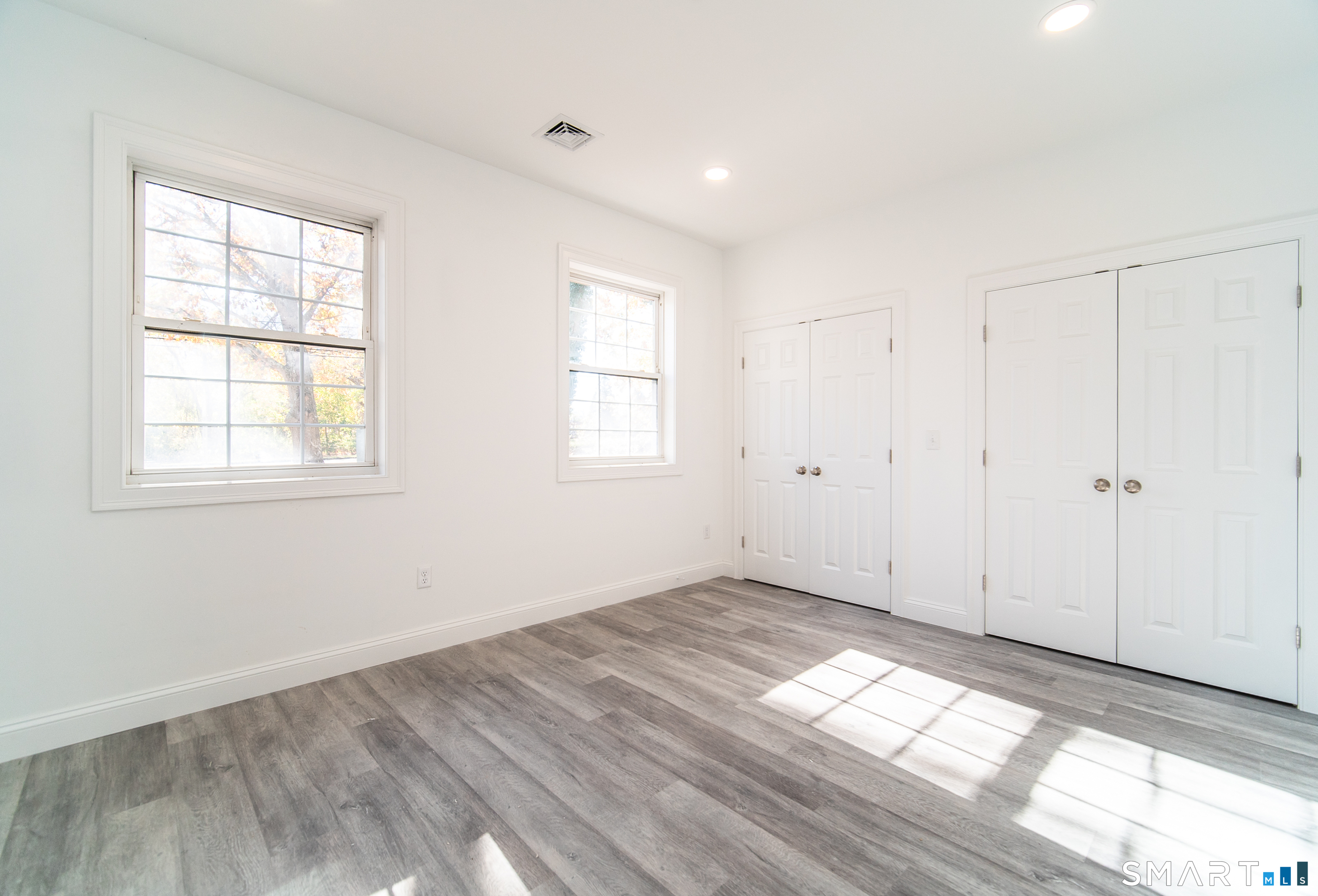 1154 Poquonnock Road Groton CT 06340