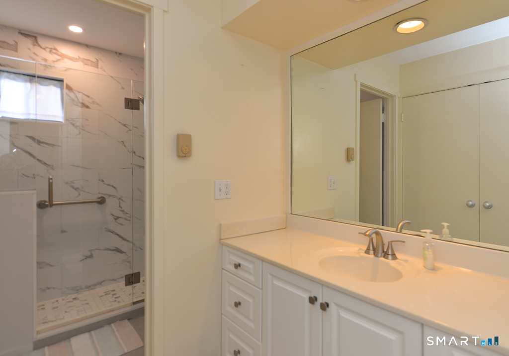 1016 Heritage Village Southbury CT 06488