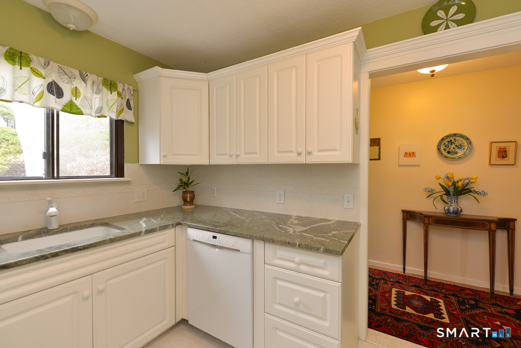 1016 Heritage Village Southbury CT 06488