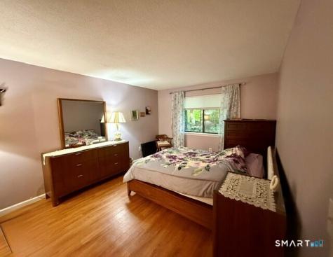 64 Simsbury Landing Simsbury CT 06070
