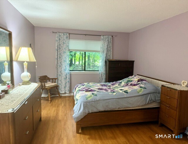 64 Simsbury Landing Simsbury CT 06070