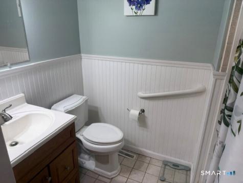64 Simsbury Landing Simsbury CT 06070