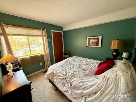 64 Simsbury Landing Simsbury CT 06070