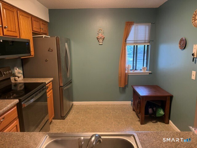 64 Simsbury Landing Simsbury CT 06070