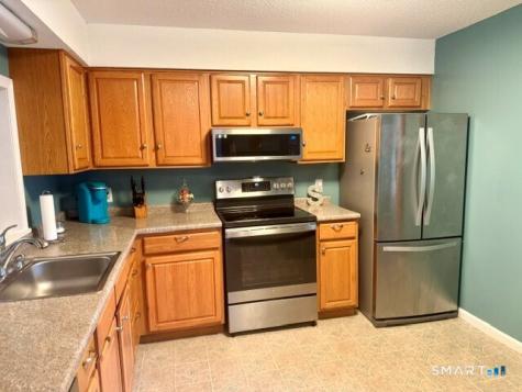 64 Simsbury Landing Simsbury CT 06070