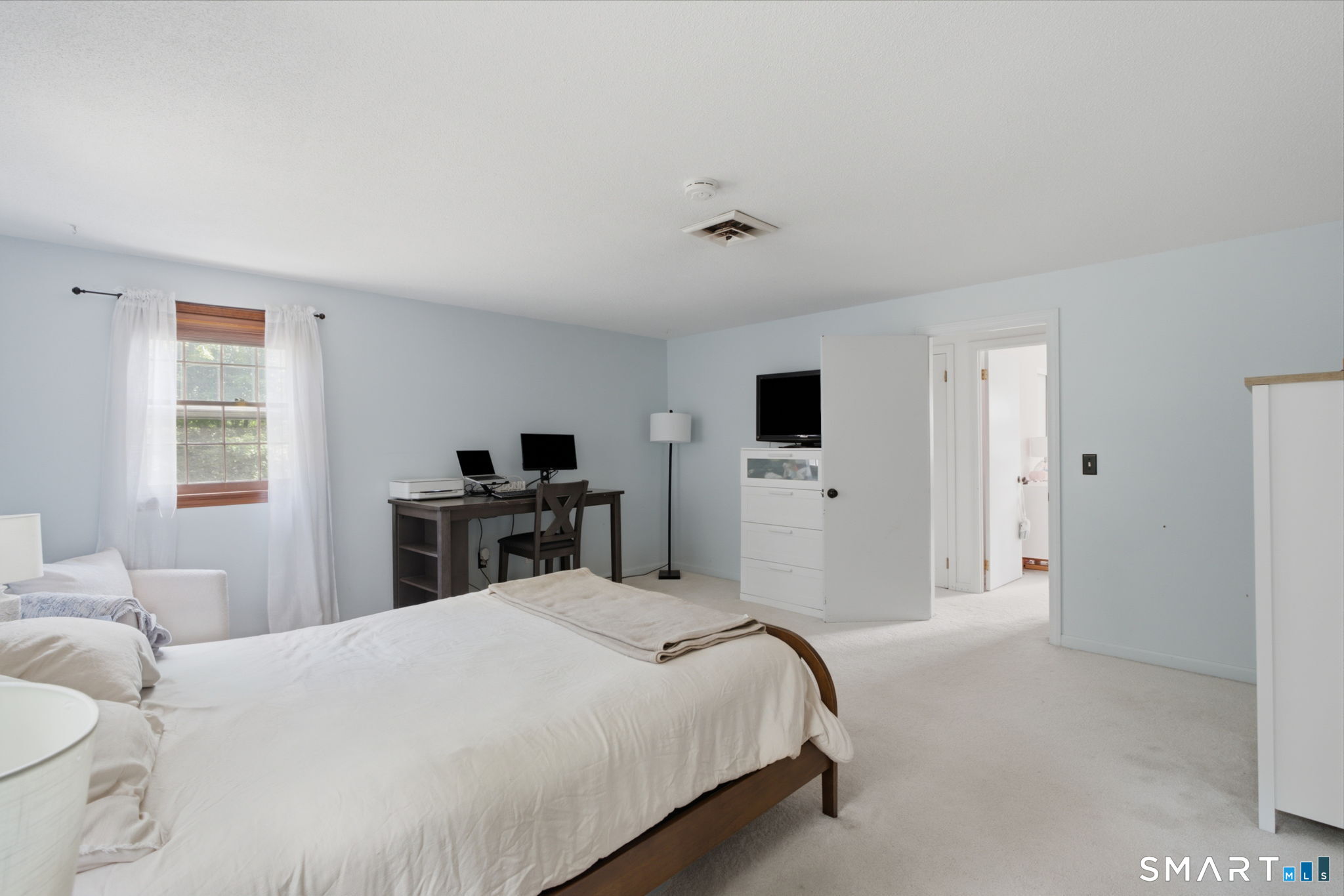 514 Dowd Avenue Canton CT 06019