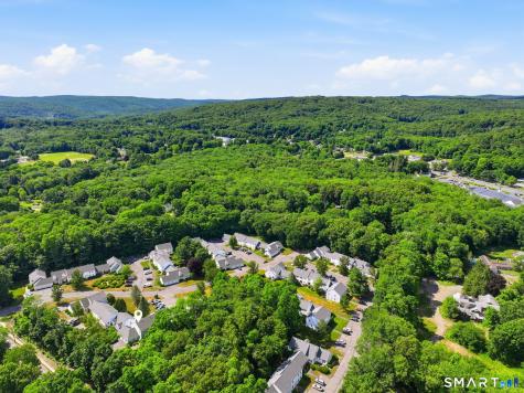 514 Dowd Avenue Canton CT 06019