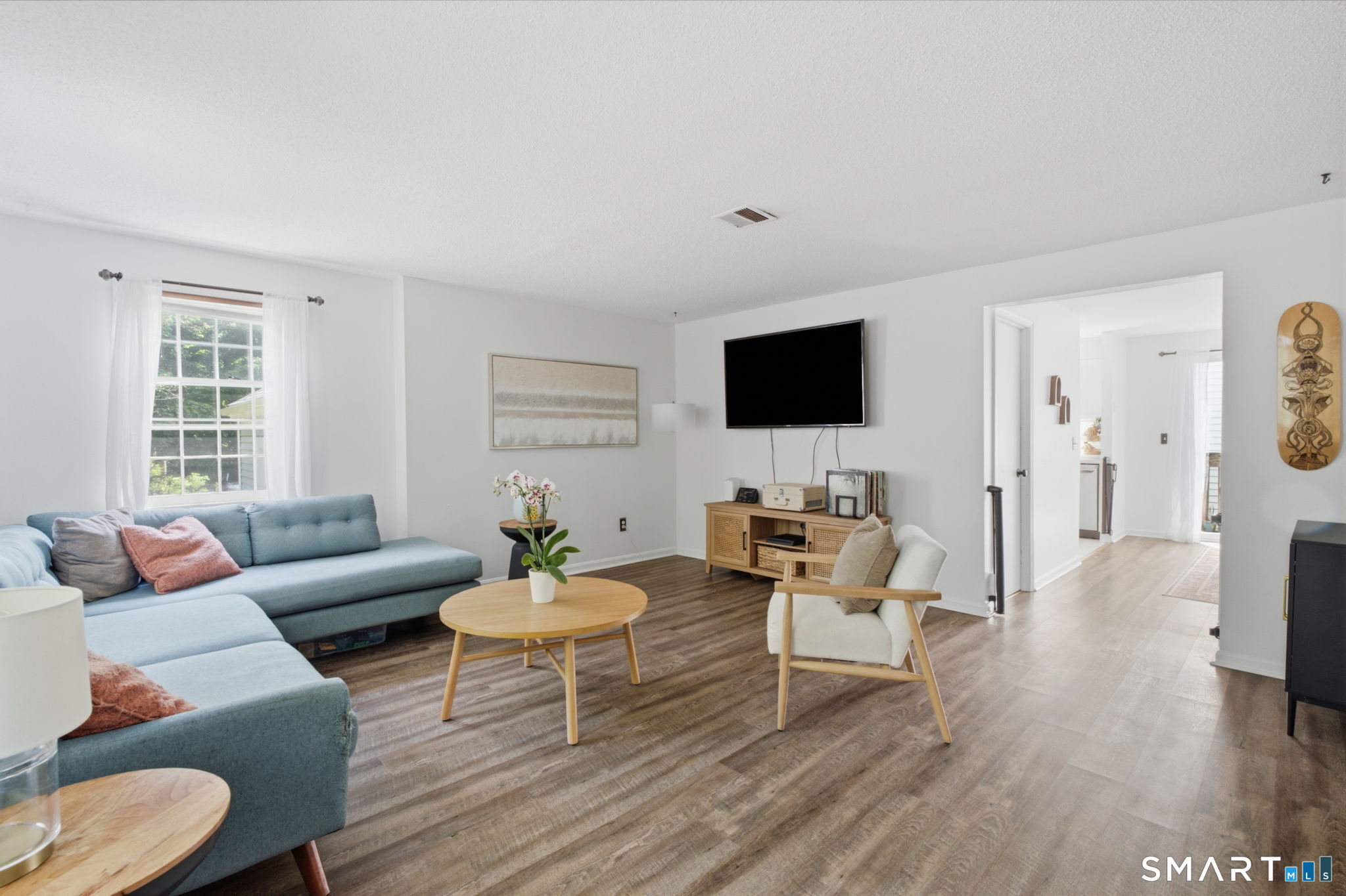 514 Dowd Avenue Canton CT 06019