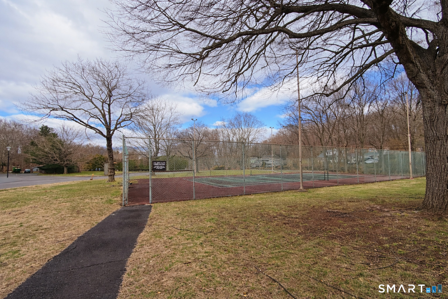 81 Cliffside Drive Manchester CT 06042