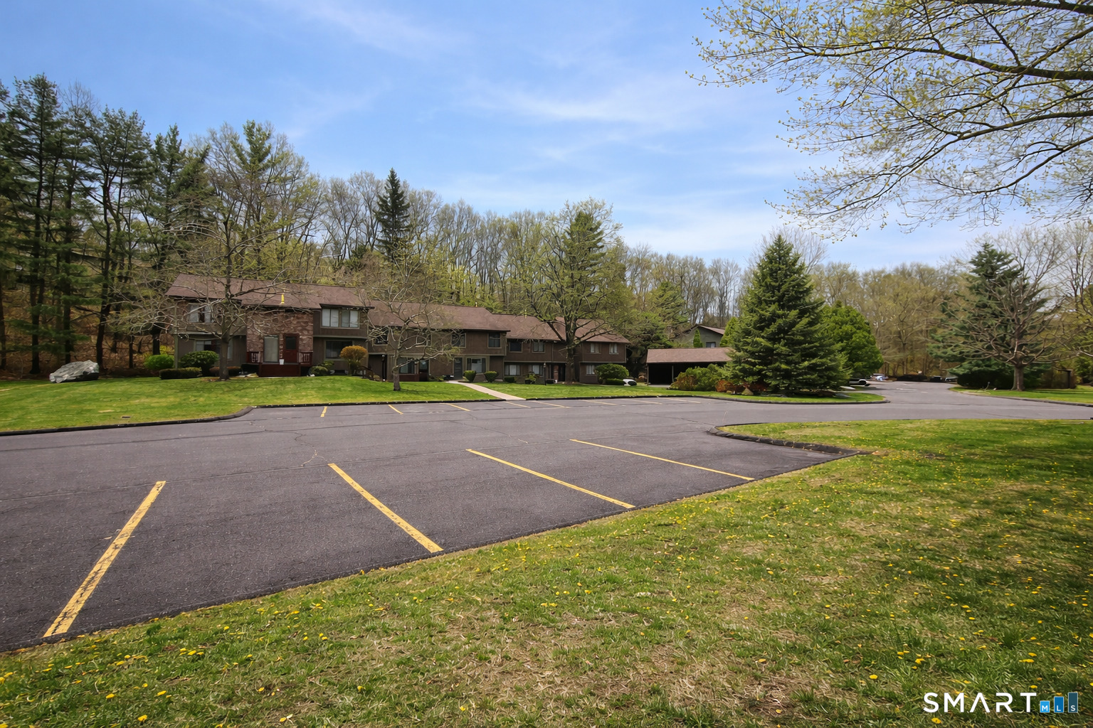 81 Cliffside Drive Manchester CT 06042