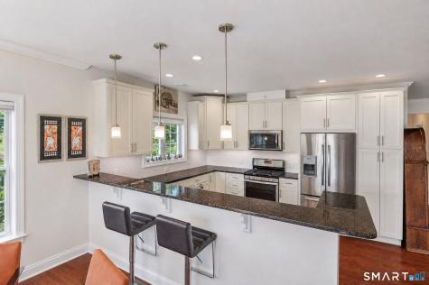 832 Brookside Court Newtown CT 06470