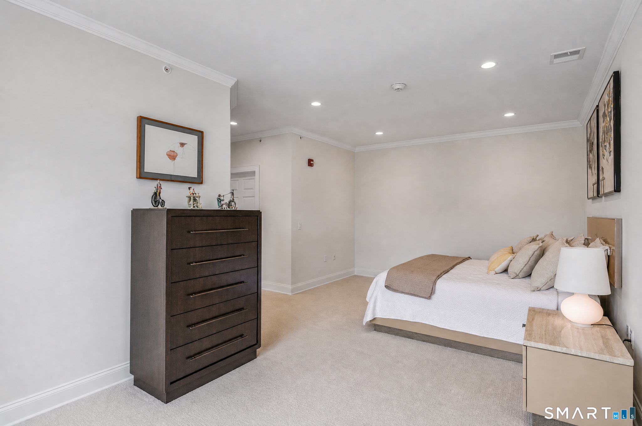 832 Brookside Court Newtown CT 06470