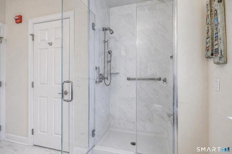 832 Brookside Court Newtown CT 06470