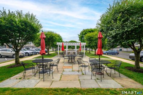 832 Brookside Court Newtown CT 06470