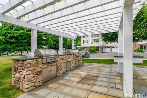 832 Brookside Court Newtown CT 06470