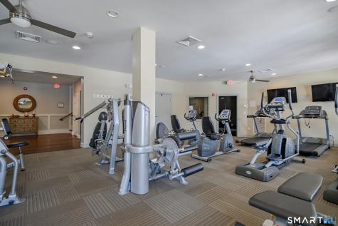 832 Brookside Court Newtown CT 06470