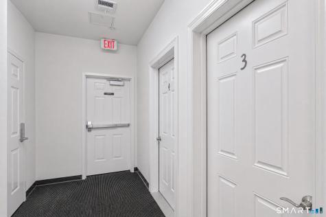 832 Brookside Court Newtown CT 06470