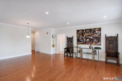 832 Brookside Court Newtown CT 06470