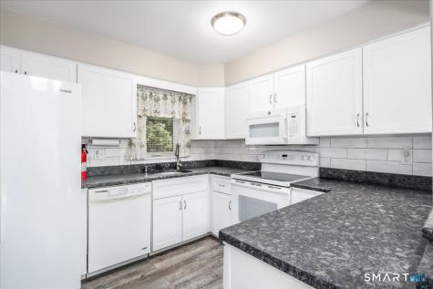 29 Twin Oaks New Milford CT 06776