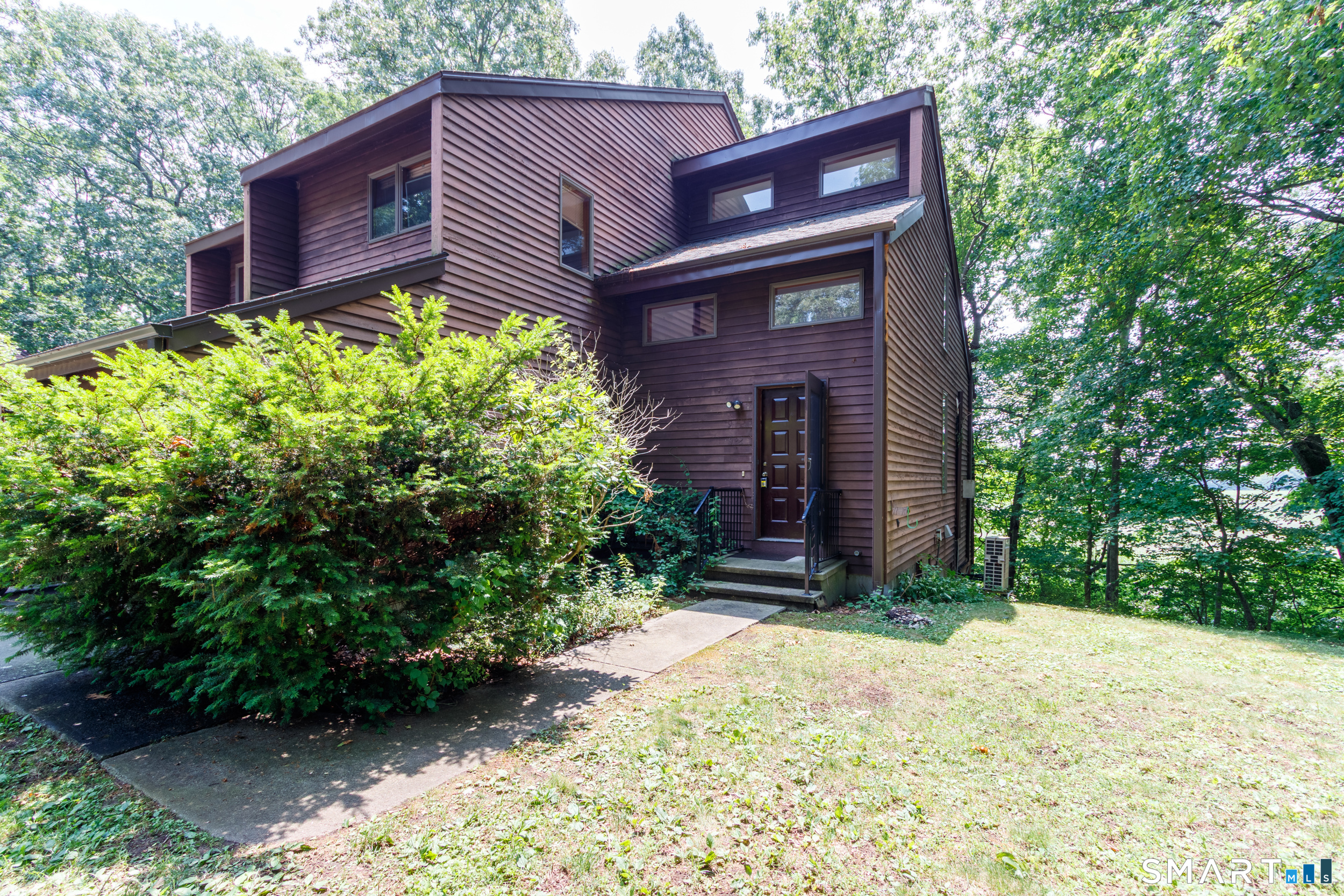 9 Sandy Brook Road Clinton CT 06413