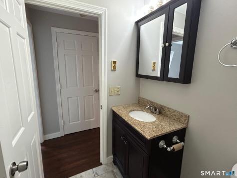 391 Main Street Deep River CT 06417