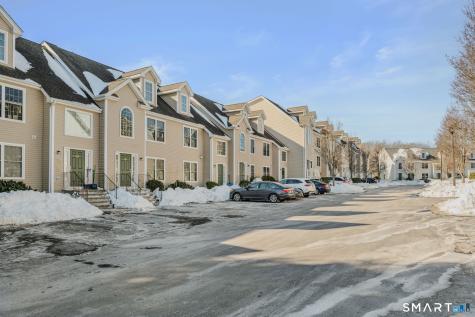 15 Freedom Way East Lyme CT 06357