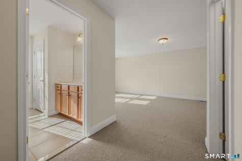 15 Freedom Way East Lyme CT 06357