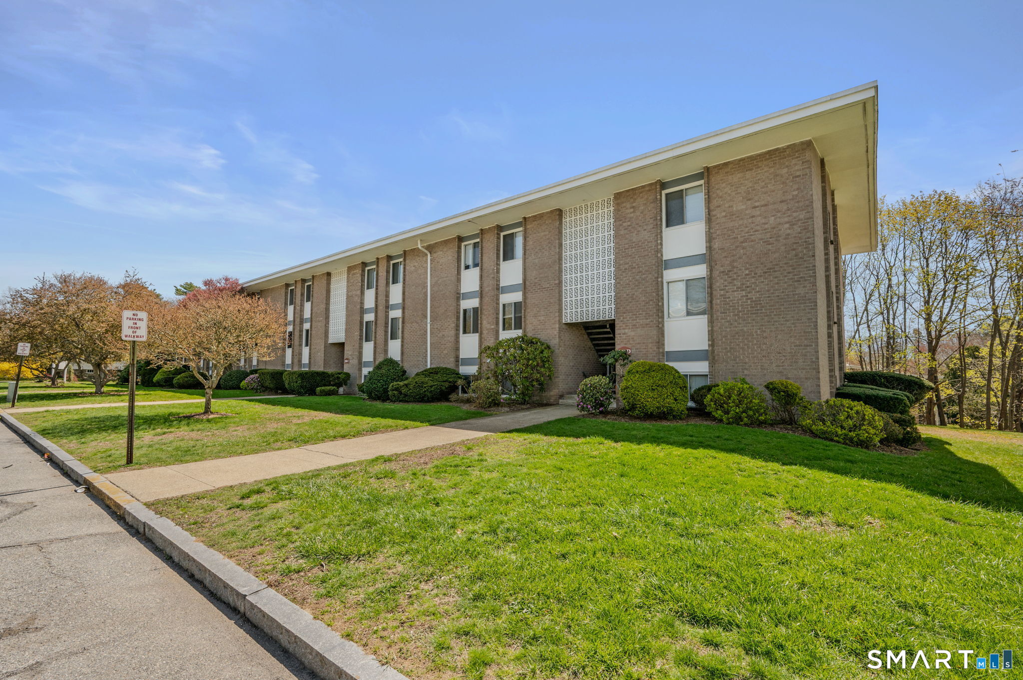 280 Gardner Avenue New London CT 06320