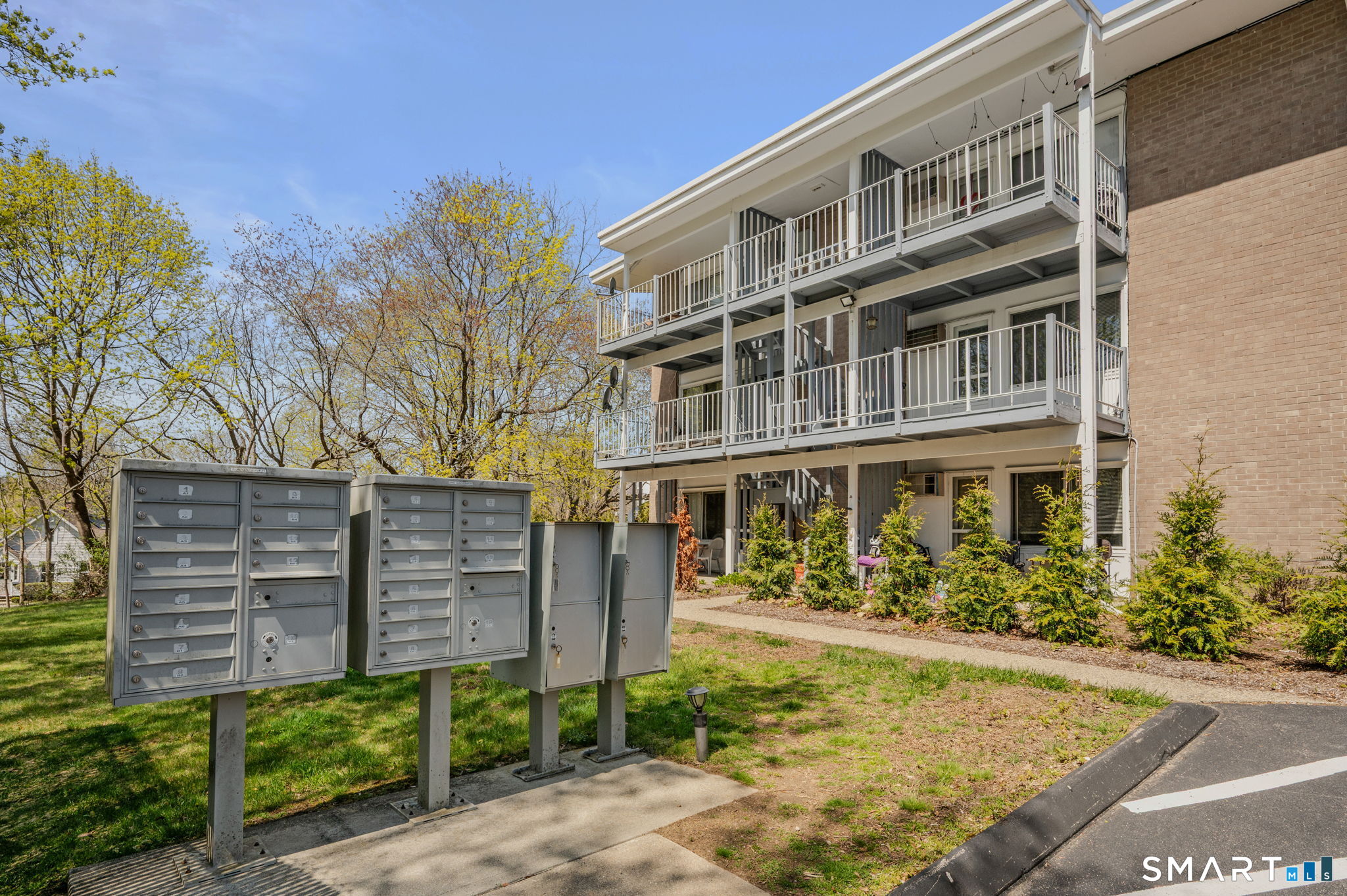 280 Gardner Avenue New London CT 06320
