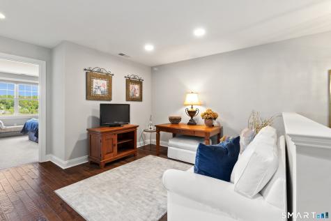 79 Winding Ridge Way Danbury CT 06810