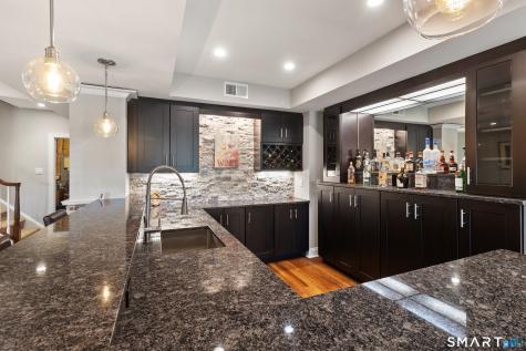 79 Winding Ridge Way Danbury CT 06810
