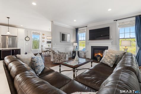 79 Winding Ridge Way Danbury CT 06810
