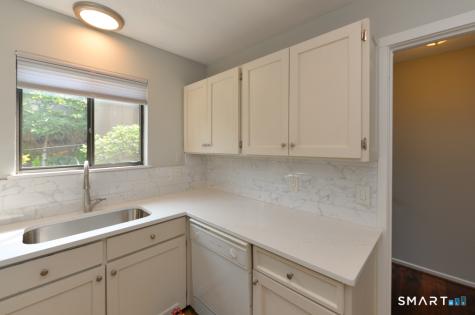 65 Heritage Village Southbury CT 06488