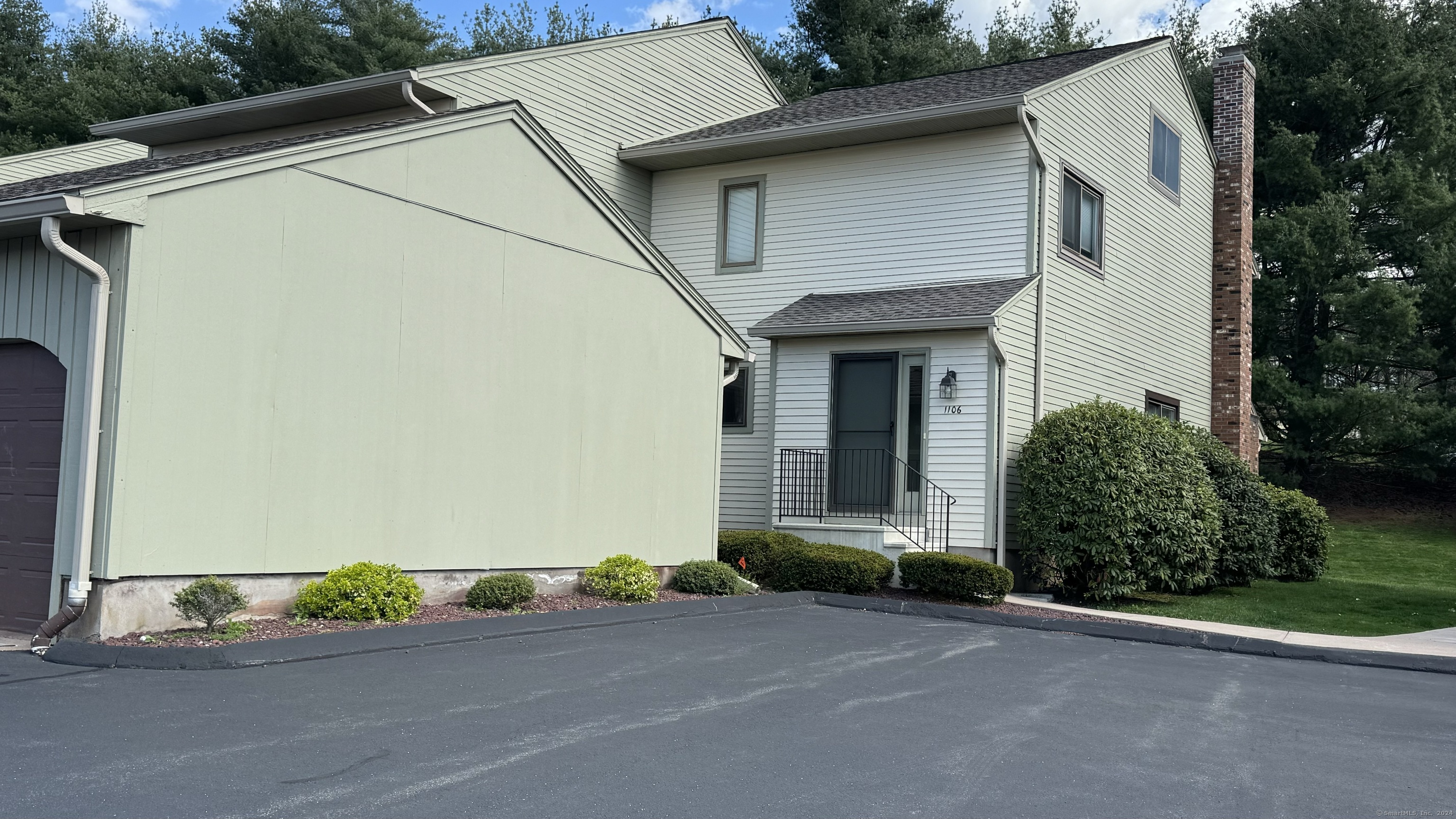 1106 Summer Hill Drive South Windsor CT 06074