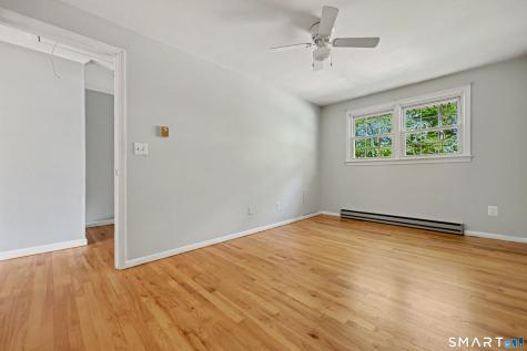 420 Robin Court Cheshire CT 06410