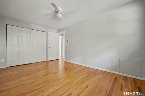 420 Robin Court Cheshire CT 06410