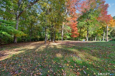 420 Robin Court Cheshire CT 06410