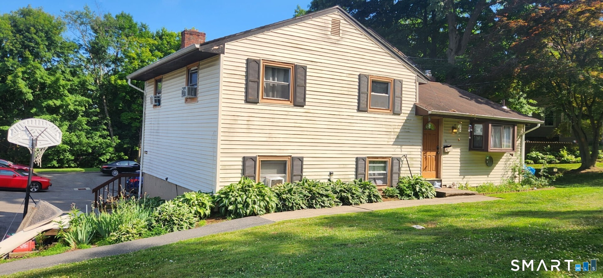 18 Allen Court Meriden CT 06450